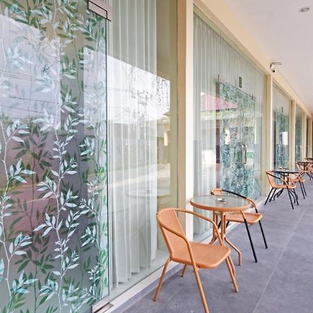 V Canggu Dormitory Екстериор снимка