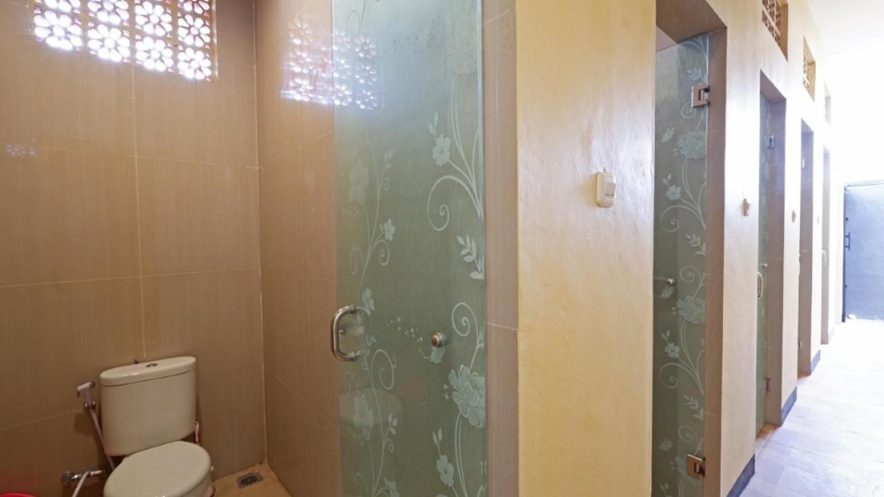 V Canggu Dormitory Екстериор снимка